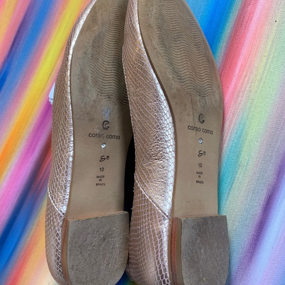 CorsoComo platinum metallic snake morrison flatEUC - Picture 6 of 8